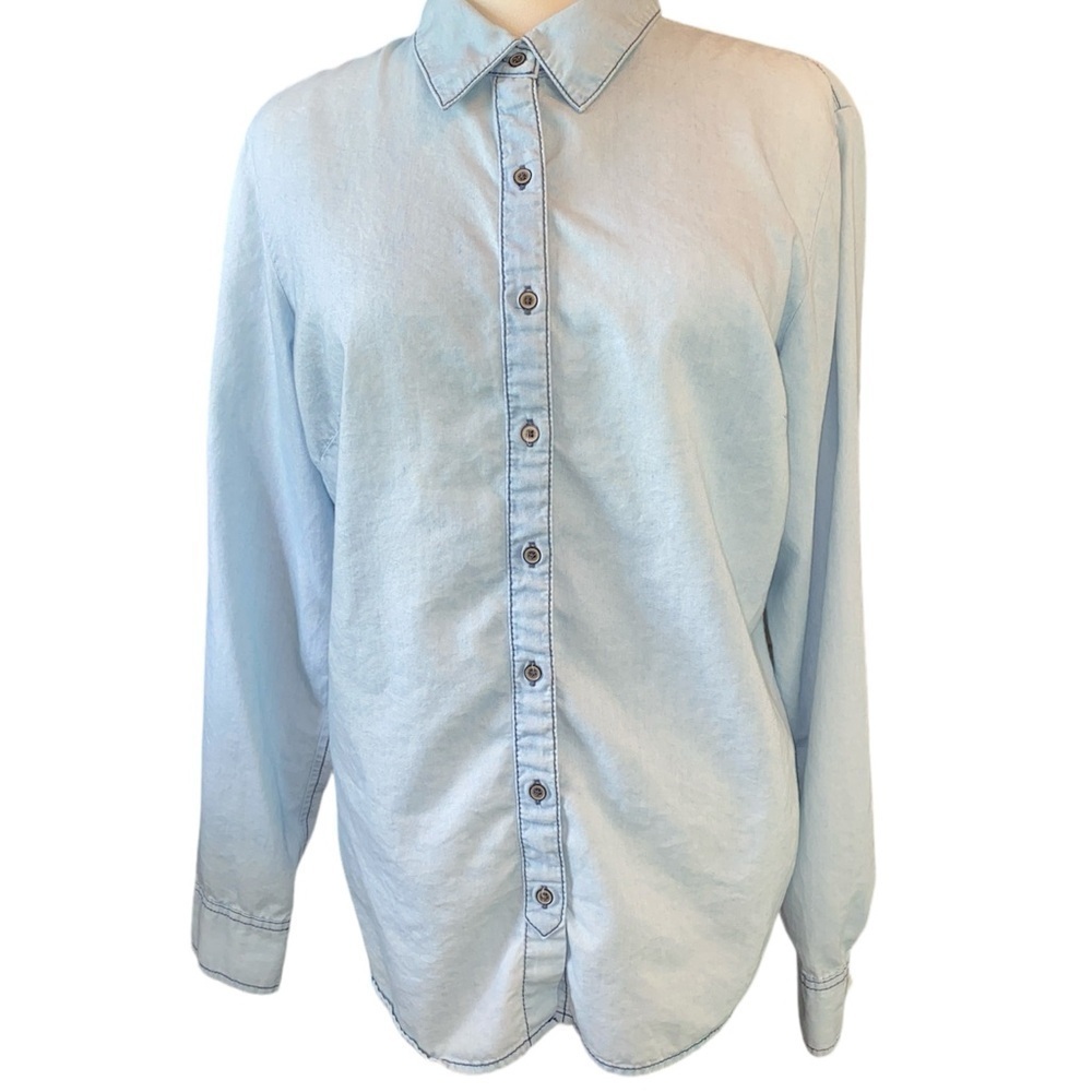 Maurices button down shirt long sleeve lace panel in back collared size large